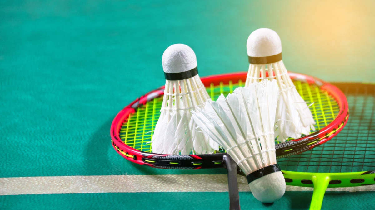 场比赛中固 场比赛中固