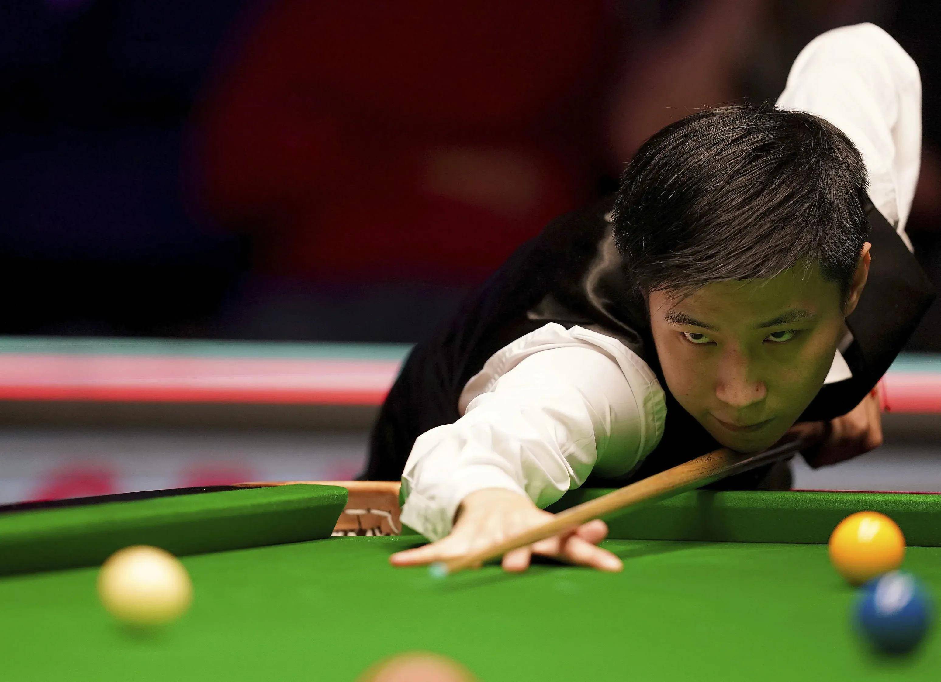 防守侧翼的 防守侧翼的